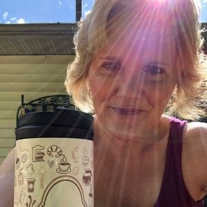 Meet your Posher, Georgia